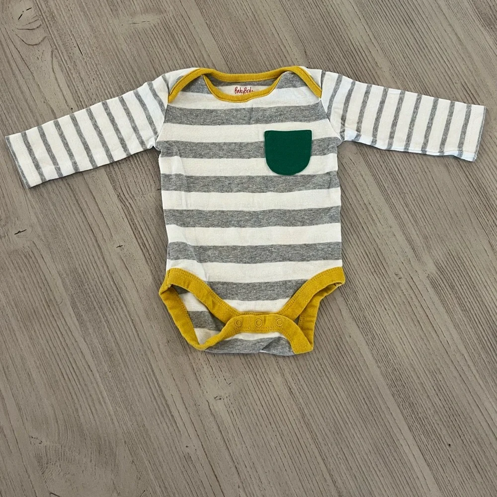 EUC Striped Long-sleeved Bodysuits - Picture 10 of 11